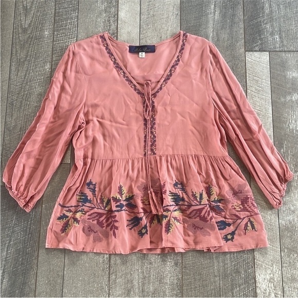 Francesca's Size Medium Pink Embroidered Peplum Bohemian Style Top. - Picture 7 of 7